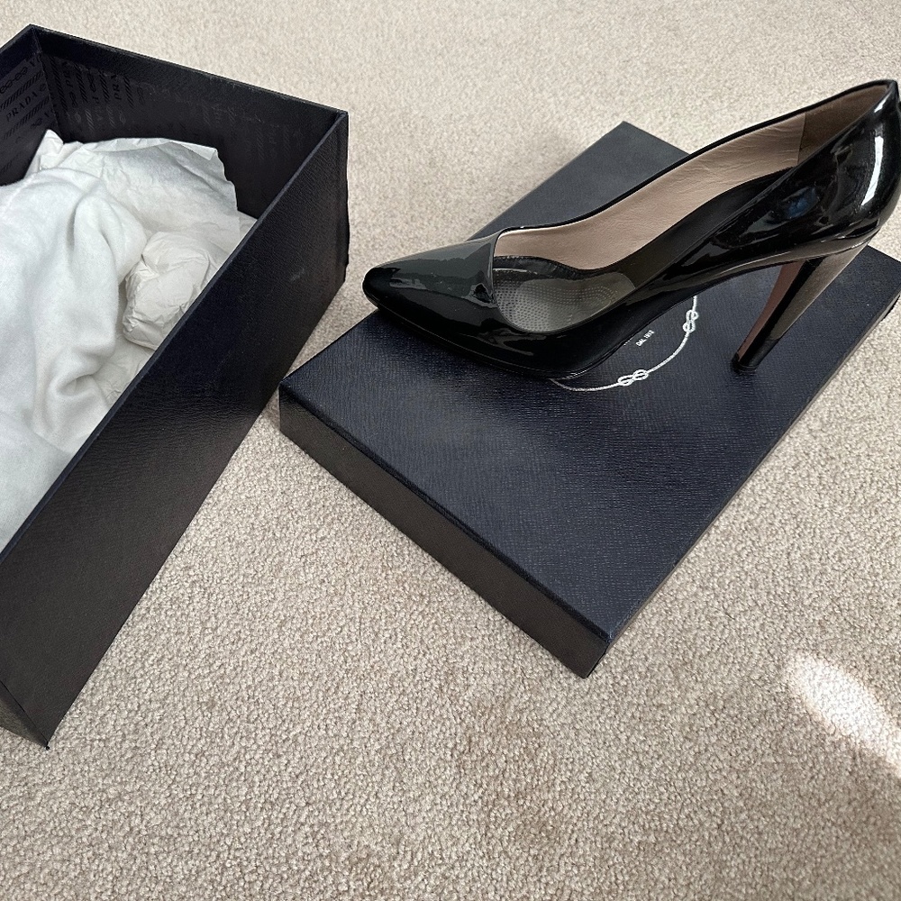 Prada Heels. Size 7